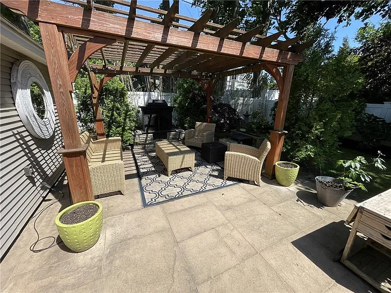 40 Keeher Ave — Photo 23
