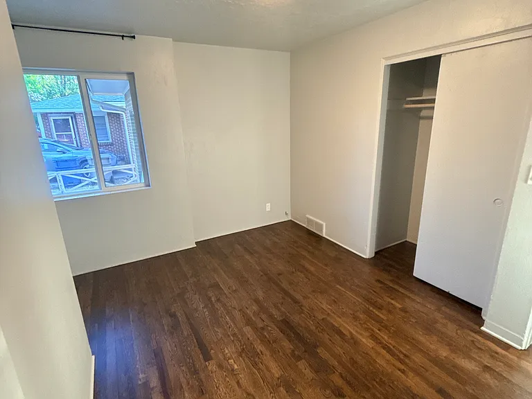 1621 W Olympia Dr — Photo 11