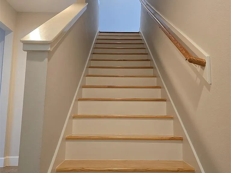 650 Westcross St #44 — Photo 12