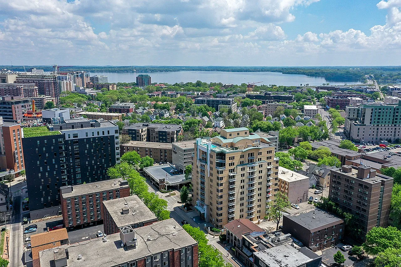 Palisade Apartments — Photo 4