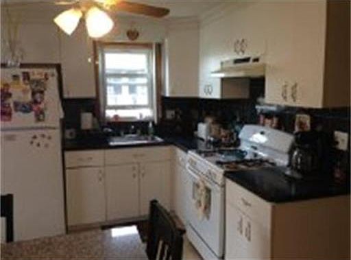 2nd image of 49 Geneva St