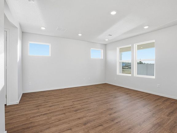 3rd image of 10179 W Sorenstam Rd