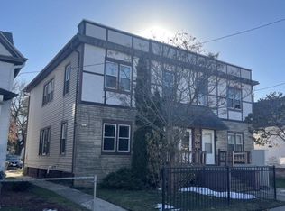 1917 61st St, Kenosha, WI 53143