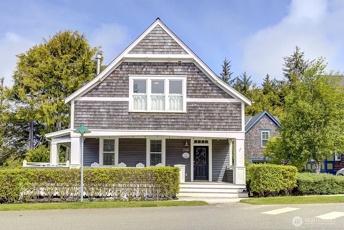 245 Meriweather Street photo 1