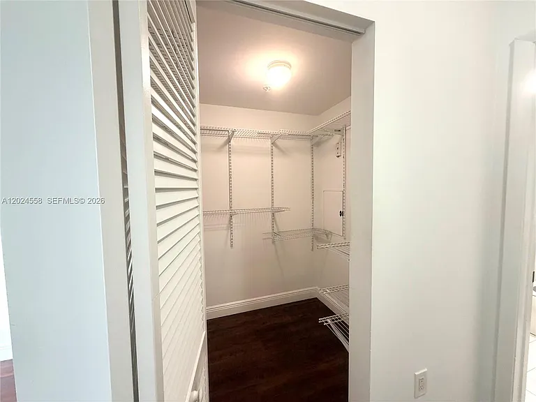7290 SW 90th St #303 — Photo 11