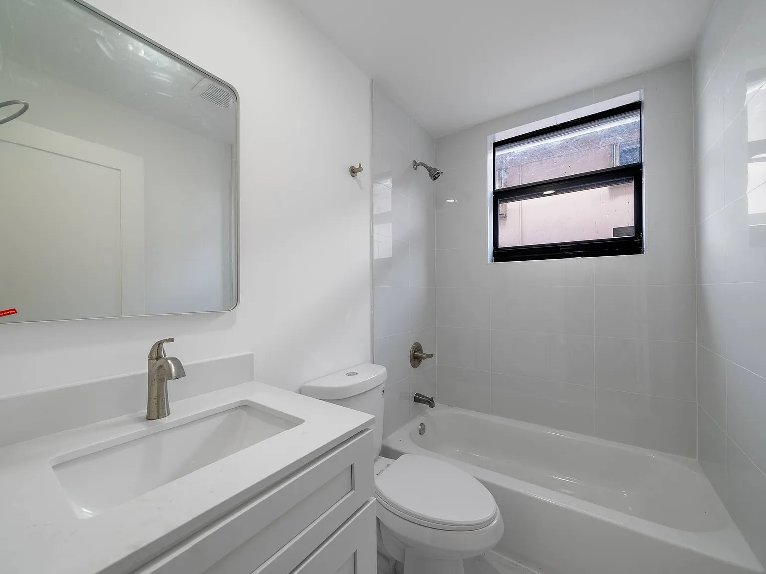 newly renovated in Little Havana! 1/1 $1,800/m & 2/1 $2,000/m, remodelados en Little Havana. — Photo 3