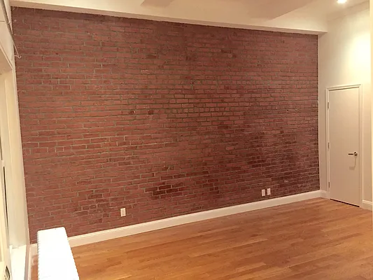 Rented by ELK Investors | media 12