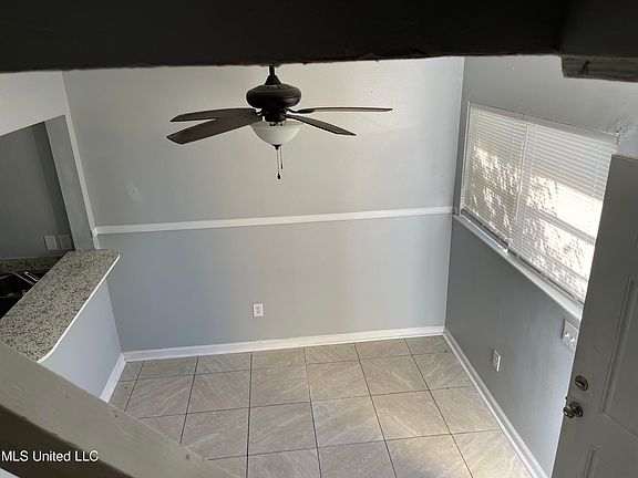 5th image of 3419 Hospital St #7