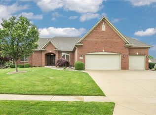 2802 Bloomsbury S, Greenwood, IN