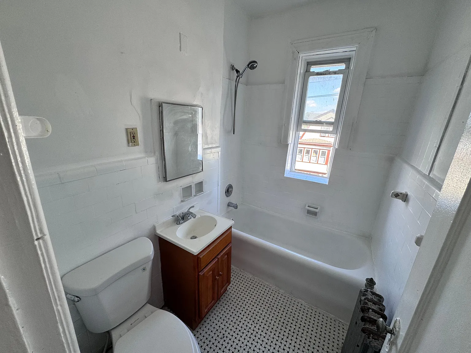 2 bed, 1500 sqft, $1,750 — Photo 1