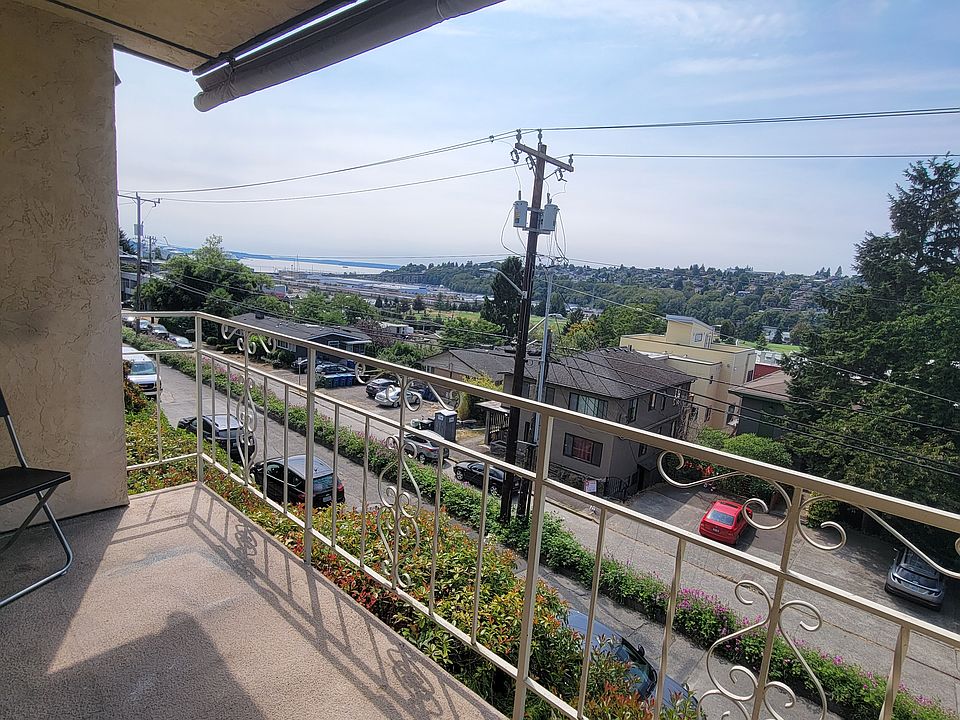 Balcony / deck