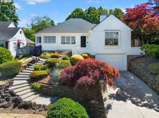 828 SW Moss St, Portland, OR 97219