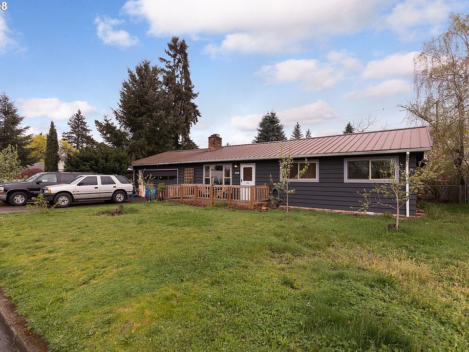 1st image of 402 SE 105th Ave