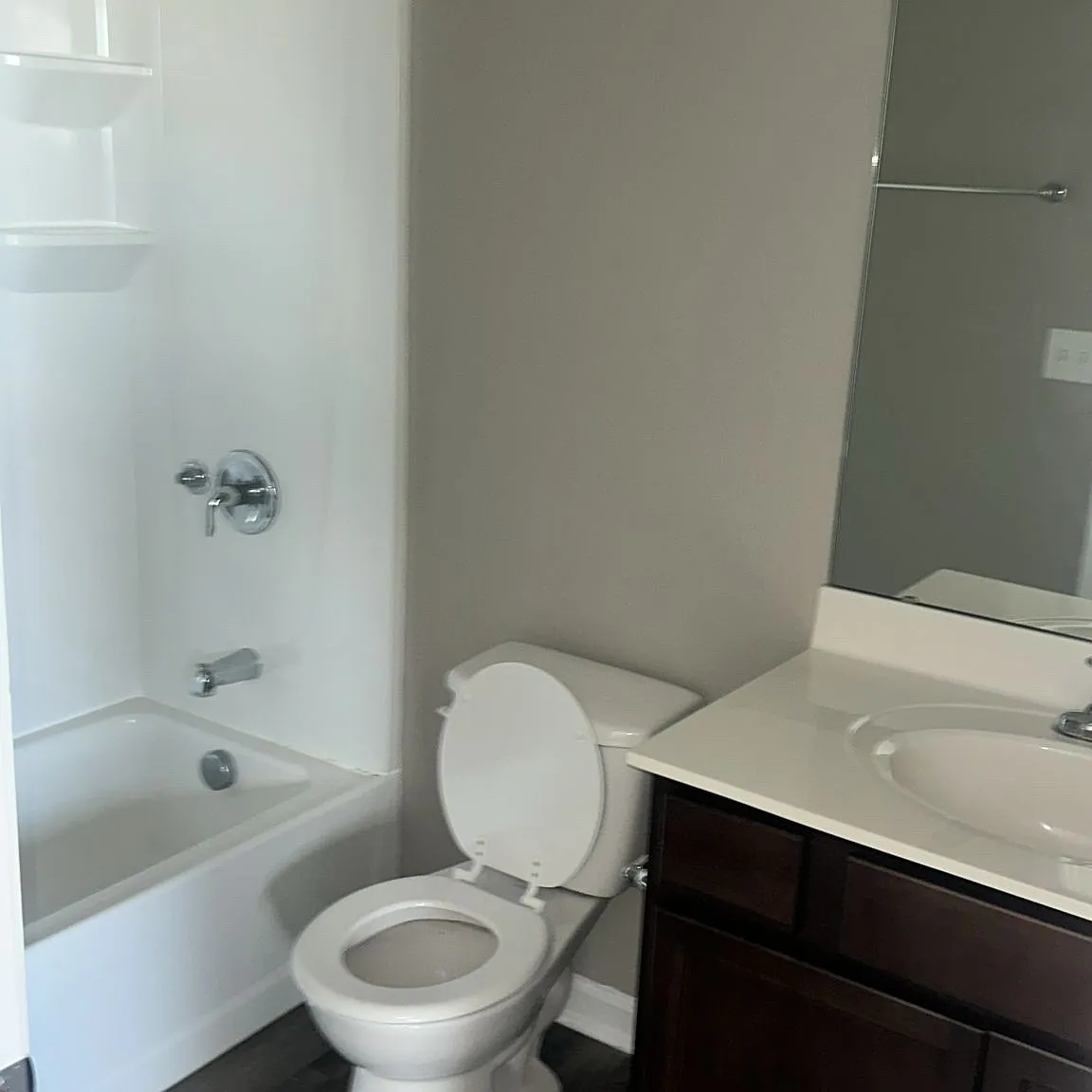 821 Prescot Cir — Photo 4