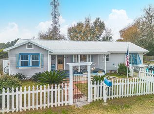 330 Easterbrook St, Bay Saint Louis, MS 39520