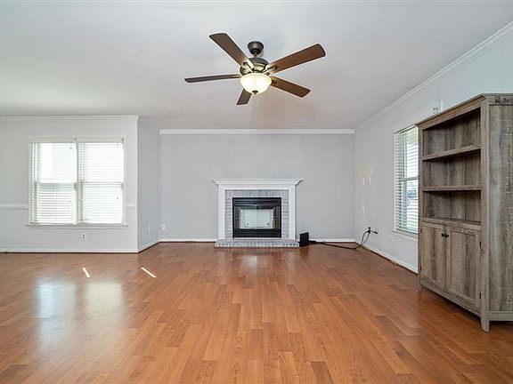 4th image of 1109 Estevan Ct