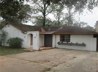 202 Montrose Cir, Conroe, TX 77301