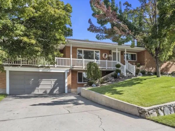 1761 E Southwoodside Dr, Holladay, UT 84124