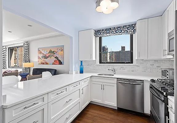 3rd image of 203 W 90th St APT 9H
