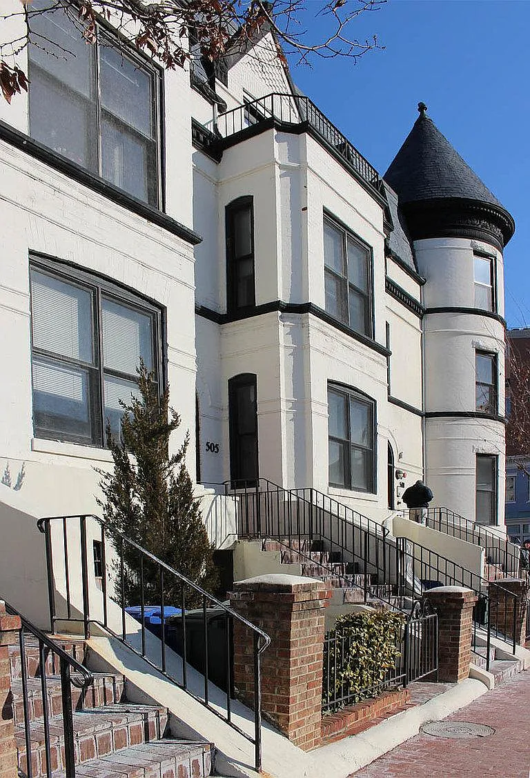 1 bed, 700 sqft, $2,129 — Photo 3