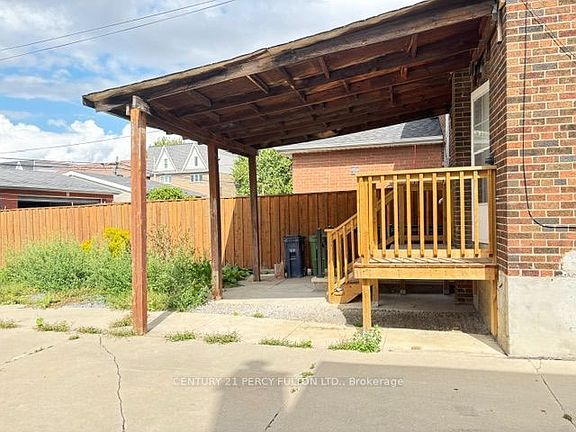 2nd image of 540 Old Weston Rd