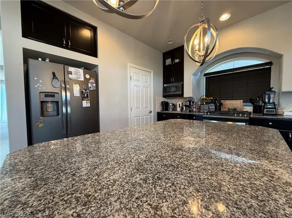 7068 Parrot Bay Way, Las Vegas, NV 89118
