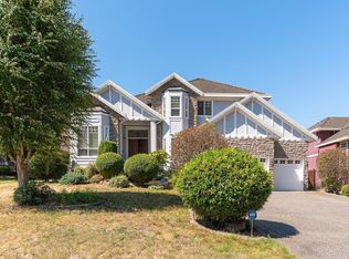 11255 164th St, Surrey, BC V4N 5E1