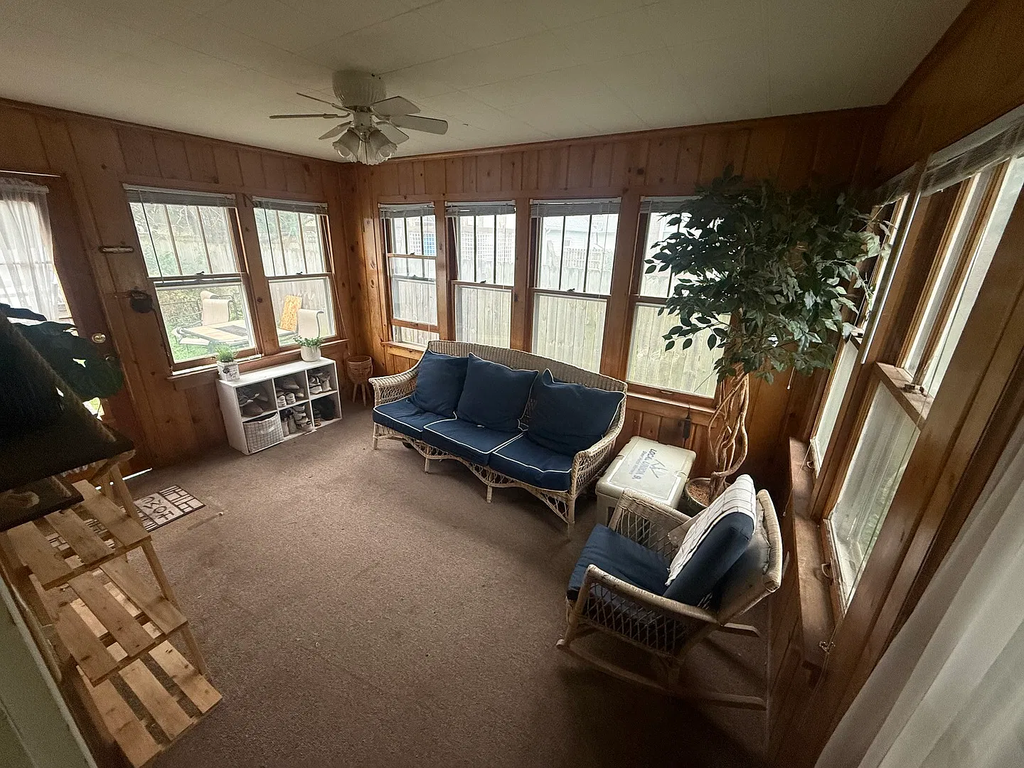 3 bed, 1.0 bath, 1246 sqft, $1,500 — Photo 4