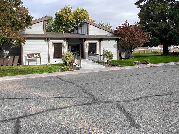 4th image of 2455 Bay Ct