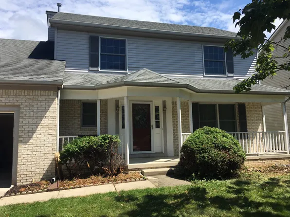 3212 Foxway Ct, Ann Arbor, MI 48105