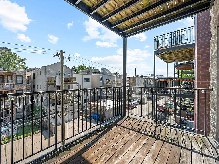 3723 N Wilton Ave #3 — Photo 14