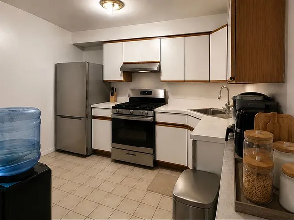 100 Dowd St APT D14, Haverstraw, NY 10927