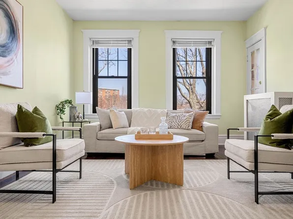 1758 Commonwealth Ave APT 12, Brighton, MA 02135