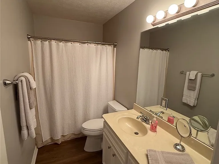 3742 Chantal Cir — Photo 17