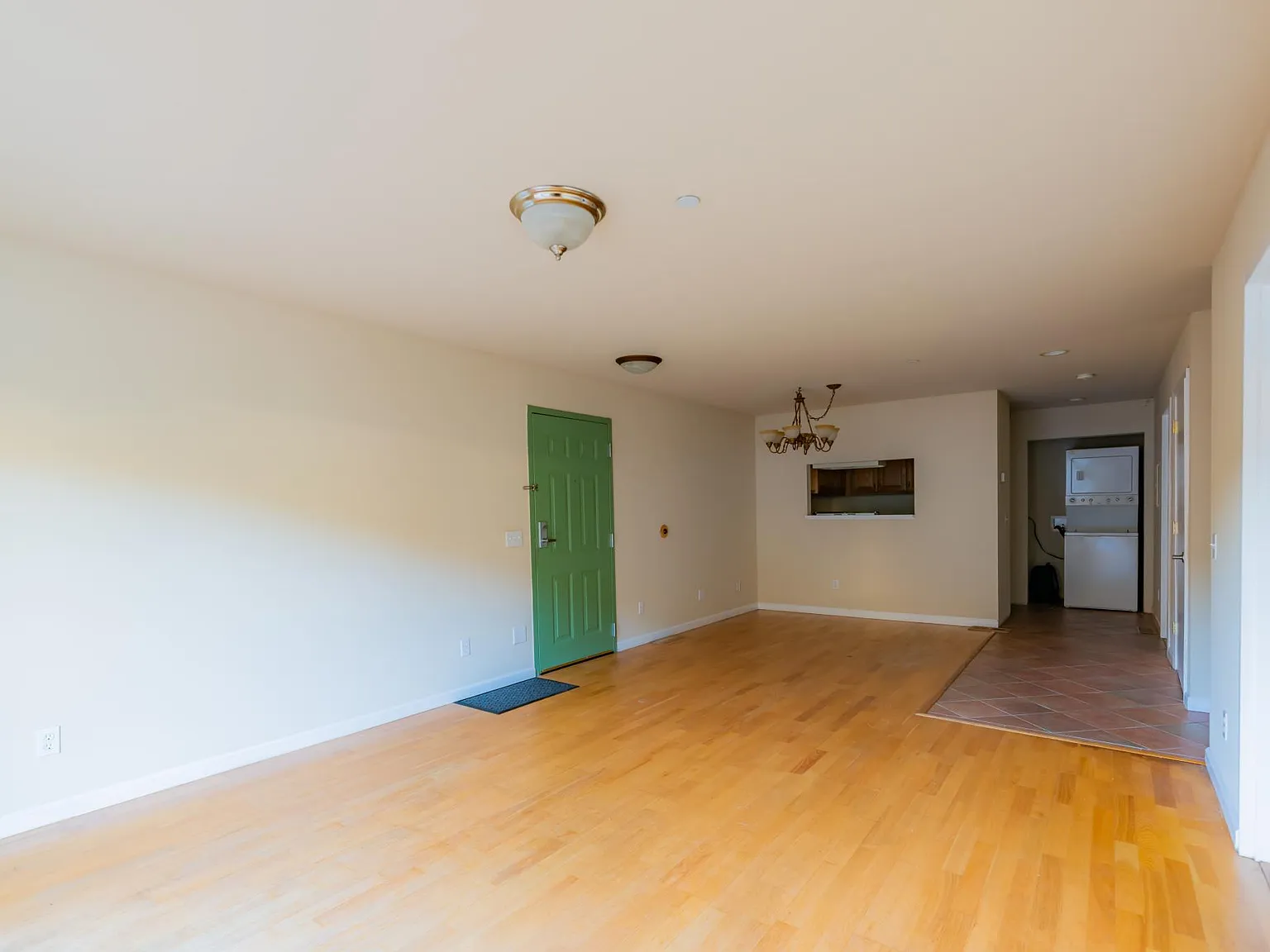 2 bed, 1189 sqft, $2,699 — Photo 3