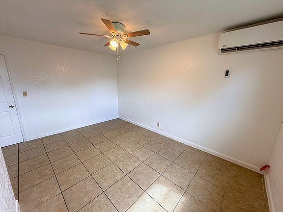 5th image of 216 N 61st Ave APT 1