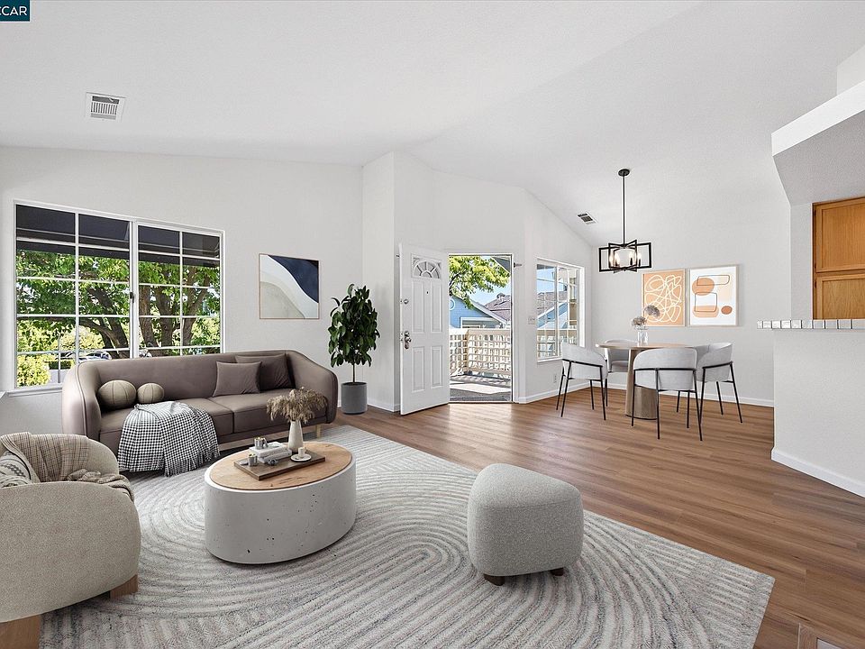1st image of 401 Stinson St APT 3