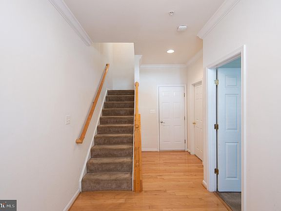 2nd image of 204 Tidewater Dr