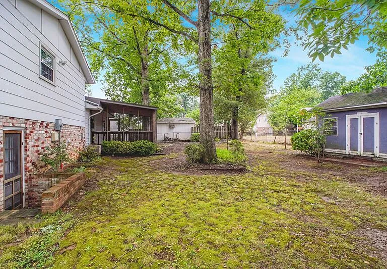 408 Deerwood Dr — Photo 27