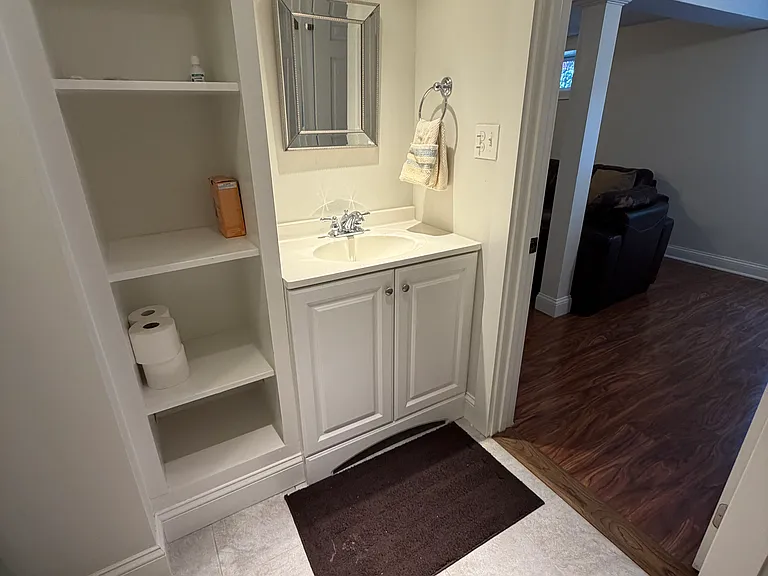 17 Cardinal St #17 — Photo 36