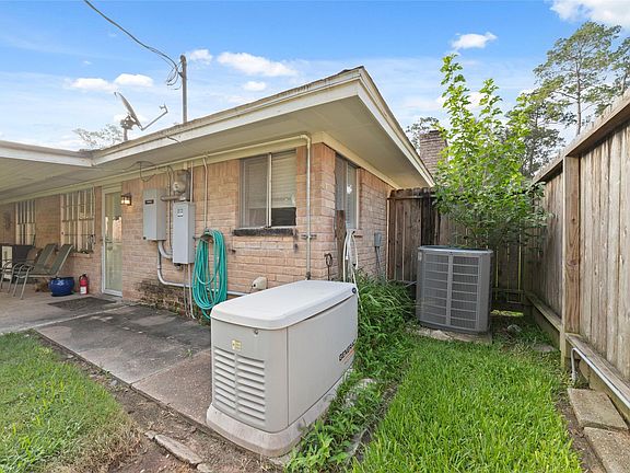5th image of 218 Black Forest Dr