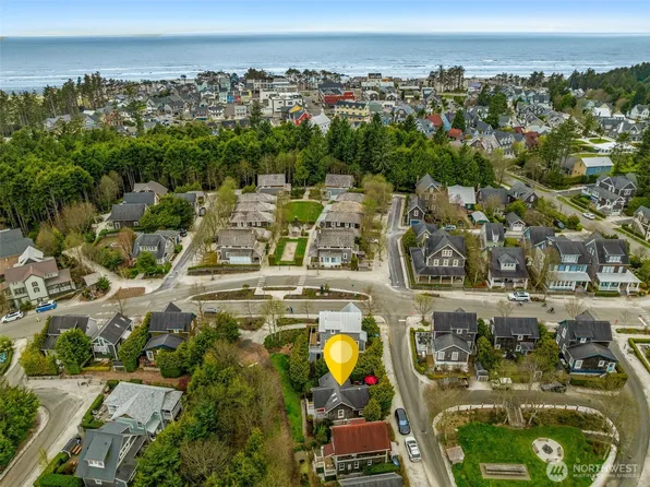 73 Lily Lane, Pacific Beach, WA 98571