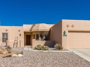 1614 Thunderbird St, Las Cruces, NM 88011