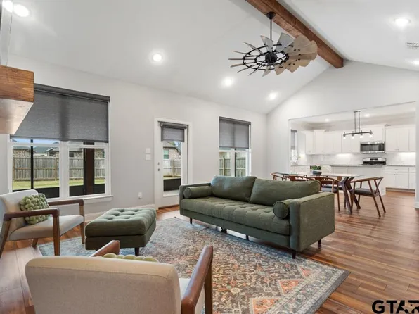 11443 Windsor Park Dr, Tyler, TX 75709