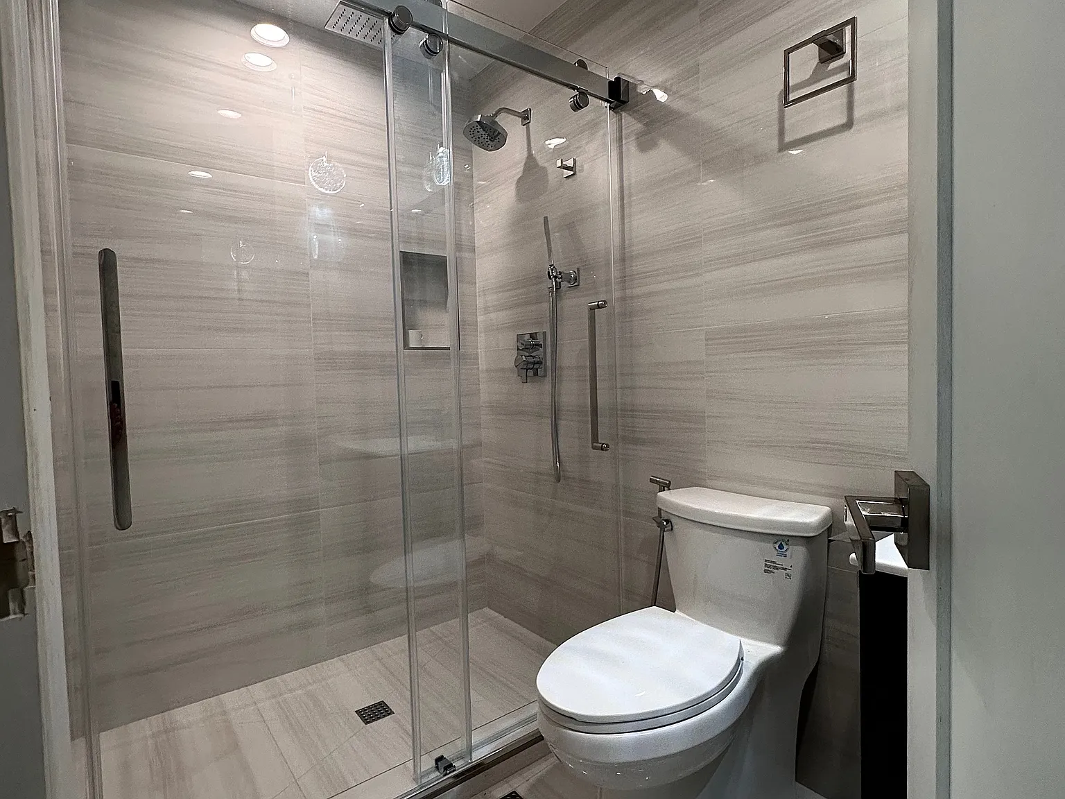 3 bed, $1,000 — Photo 3
