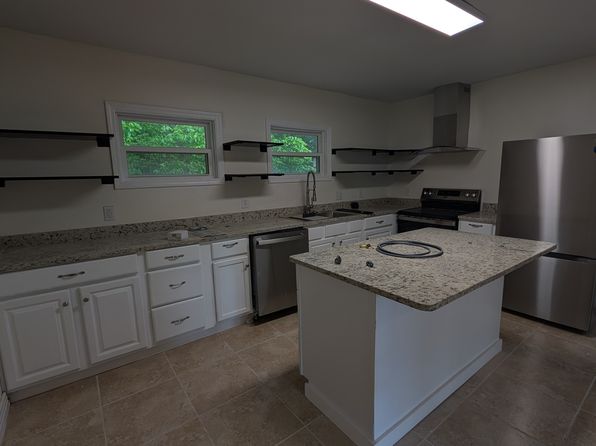 1276 Norman Dr, Leeds, AL 35094