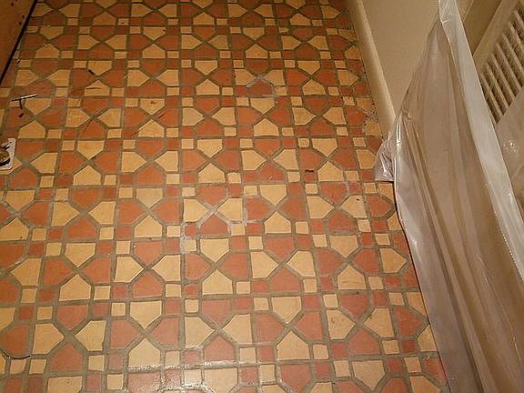 Foyer floor