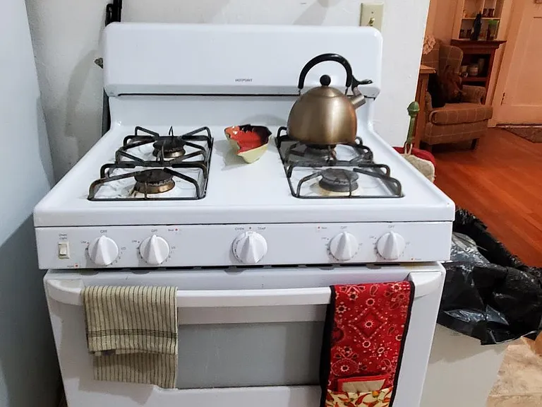gas stove
