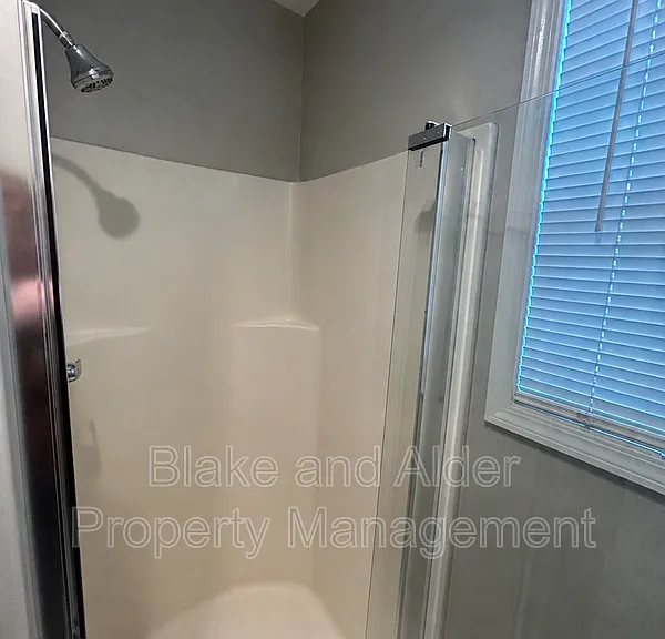 5609A SE 117th Ave — Photo 13