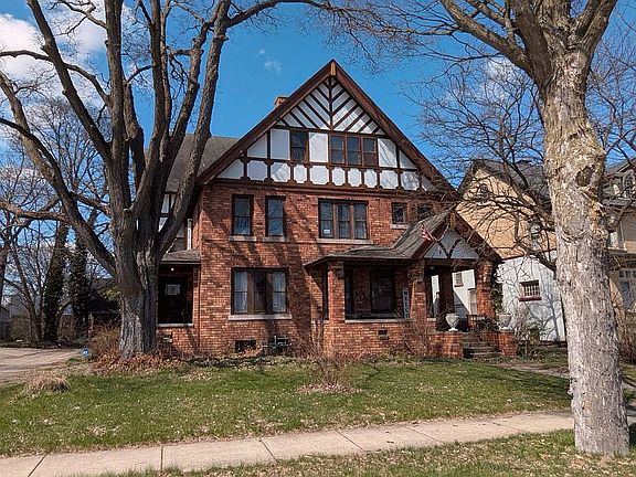 2nd image of 25 Orchard Pl